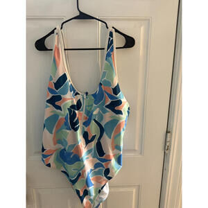 Old Navy 3X One piece half zip swim suit